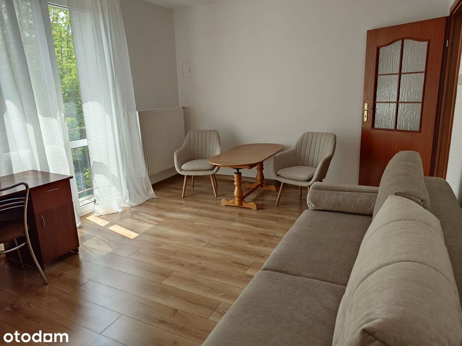 Sprzedam mieszkanie Dworcowa 6 (niski blok) 36 m2, balkon. Po remoncie