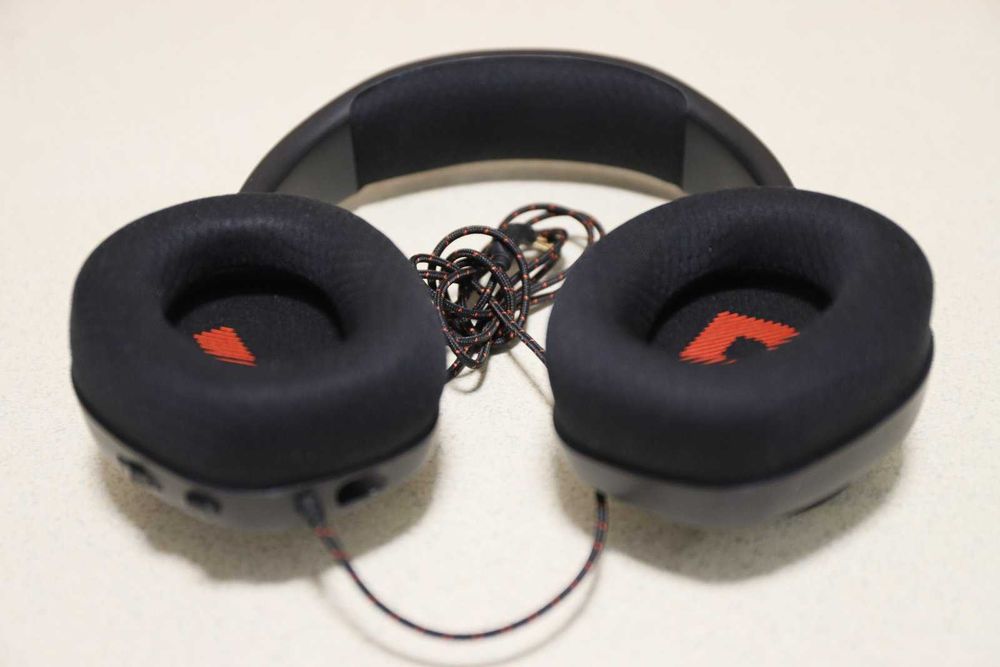 Навушники  JBL  Q100M2  проводні