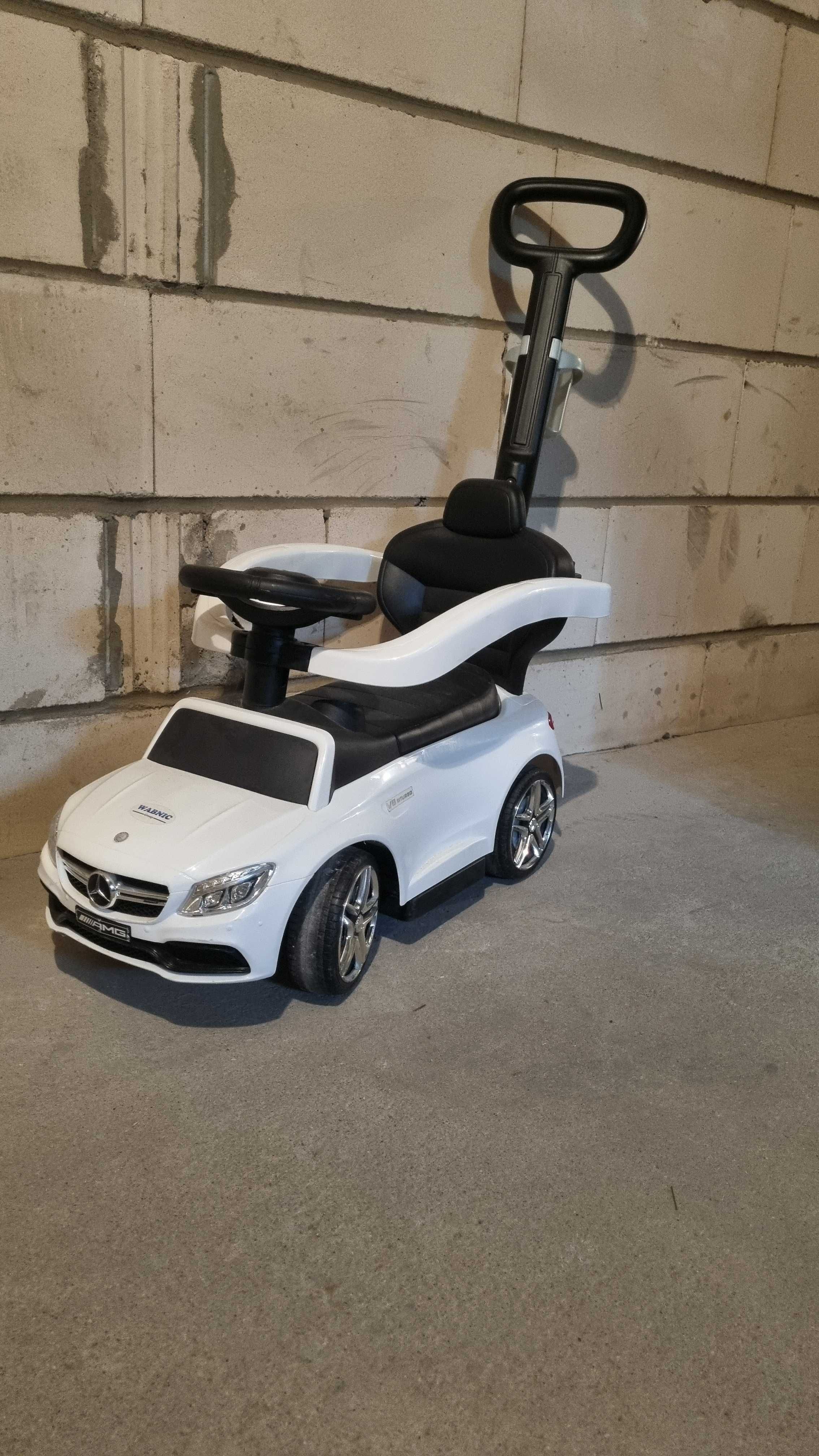 Jeżdzik bialy Mercedes c-class