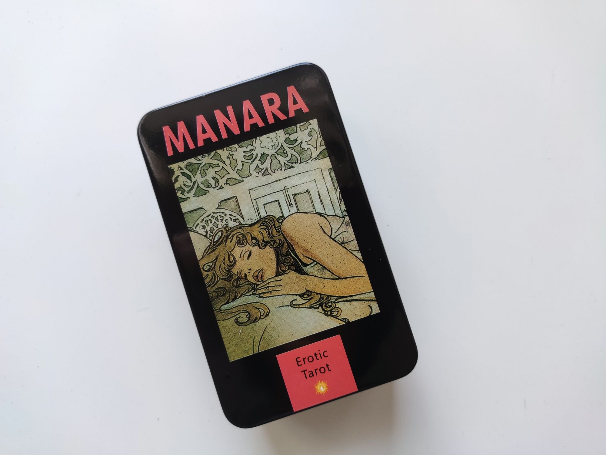 Tarota Manara w metalowym pudełku