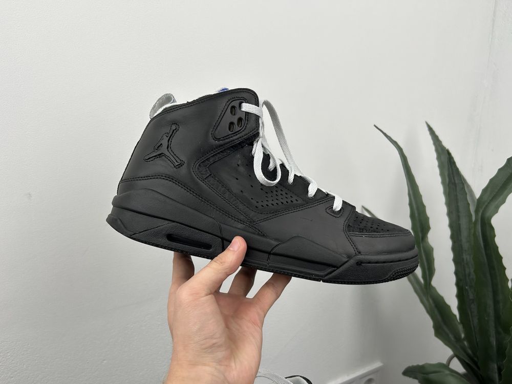 Оригінал! Зимові ботінки Jordan Max Aura 45 розмір 02891