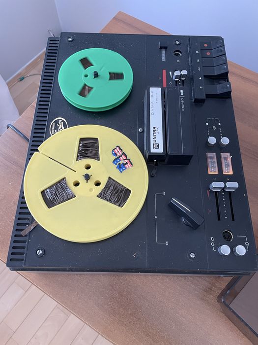 Magnetofon Szpulowy Unitra ZRK M2403 SD, znany jako "Dama Pik"