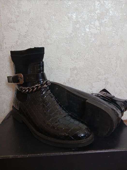 Полуботинки жіночі