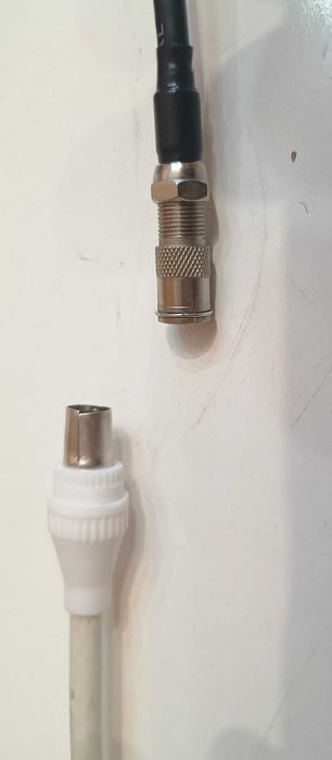 Zasilacz antenowy elektroniczny  do anten DVB-T2 - 12 V