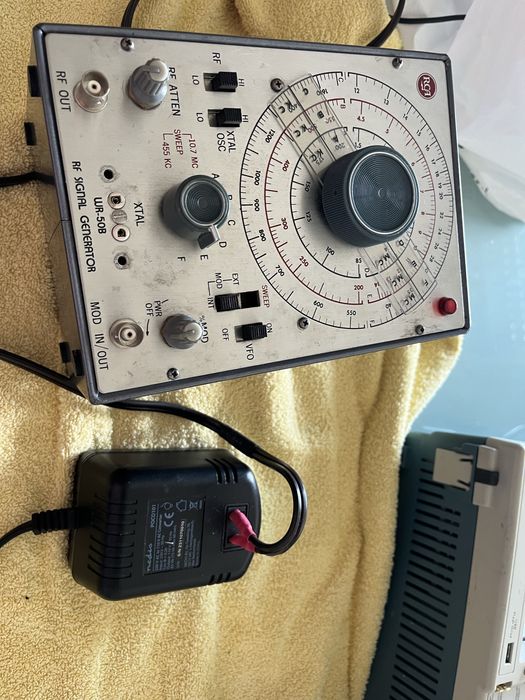 Gerador de sinais RF a valvulas marca RCA