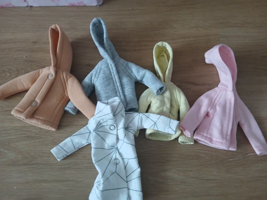 Zestaw ubranek,butów dla Barbie