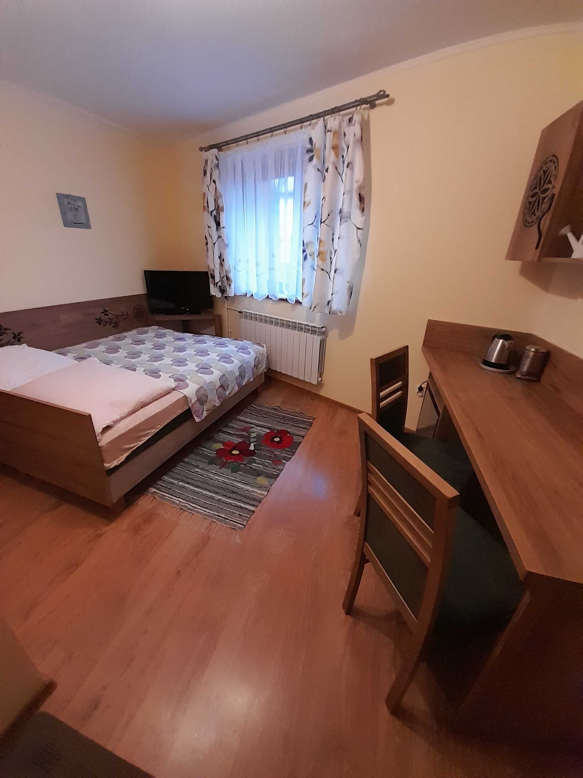 Wolne pokoje i Apartament 800m Krupówki