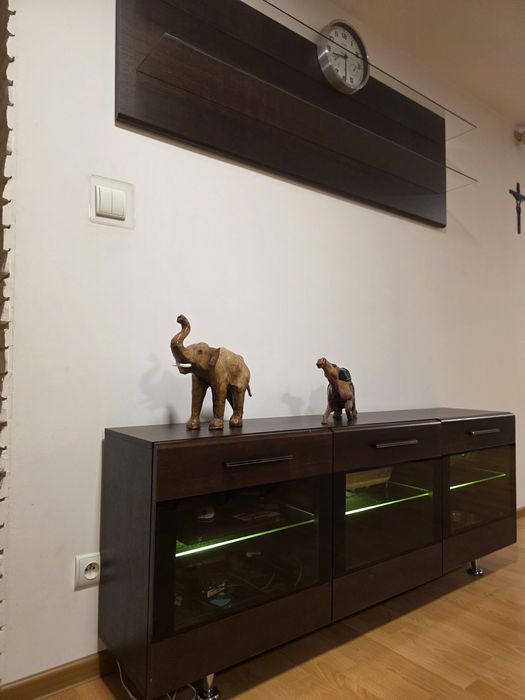 Meble do salonu ciemny brąz