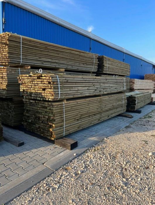 Więźby dachowe, łaty, deski, kantówki oraz podbitka, zrębka i pellet