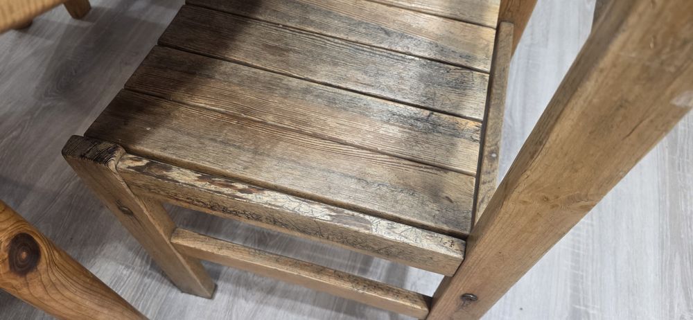 Zestaw stoł rozkładany z krzesłami