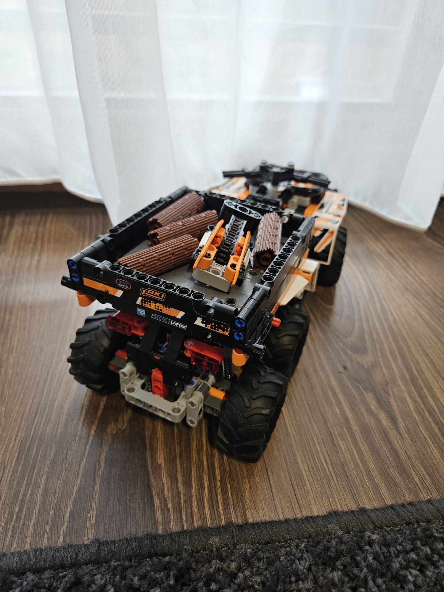 LEGO technic 42139 pojazd terenowy