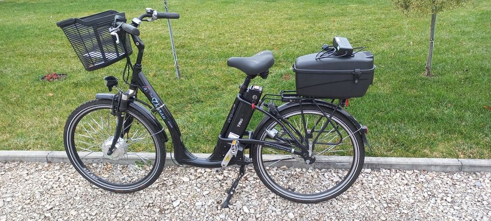 Rower elektryczny Prophete zadbany