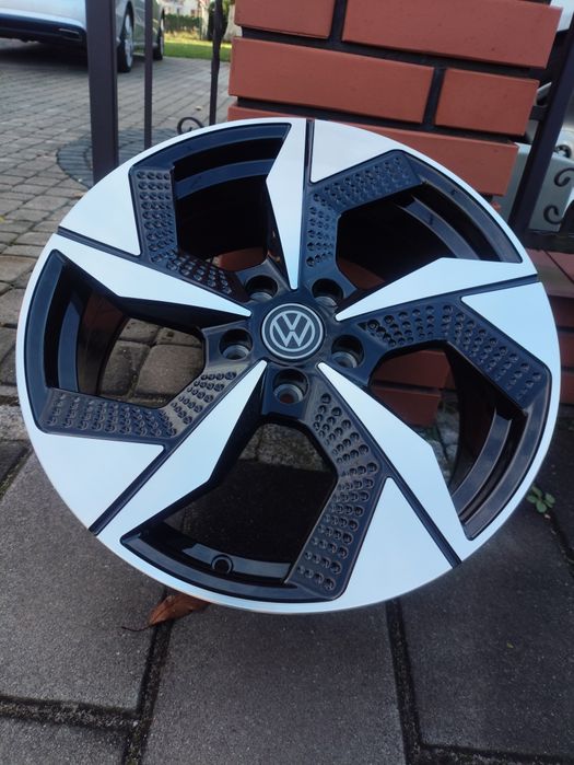 Nowe alufelgi 18 5x112 et50 VW Seat Skoda cupra Audi 7.5"