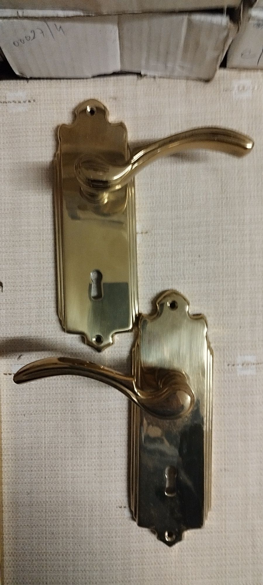 Puxadores de latão para porta interior 12€ cada puxador .