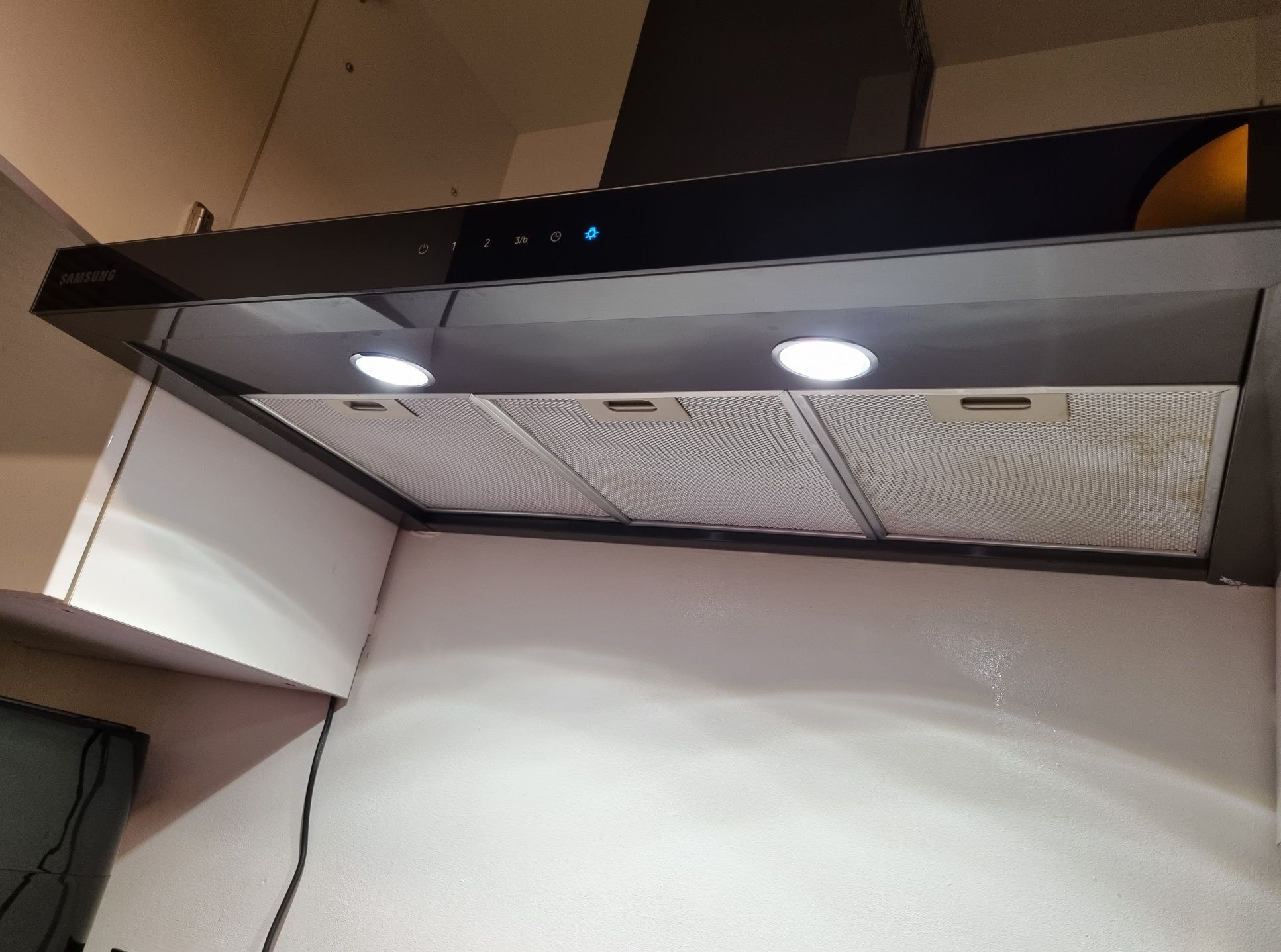 Okap kominowy Samsung NK36M5070BG Graphite