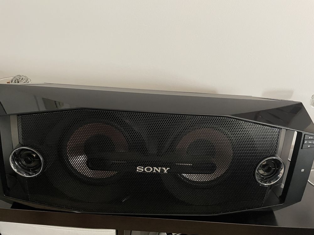 Coluna Sony GTK-X1BT de 500w com bluetooth