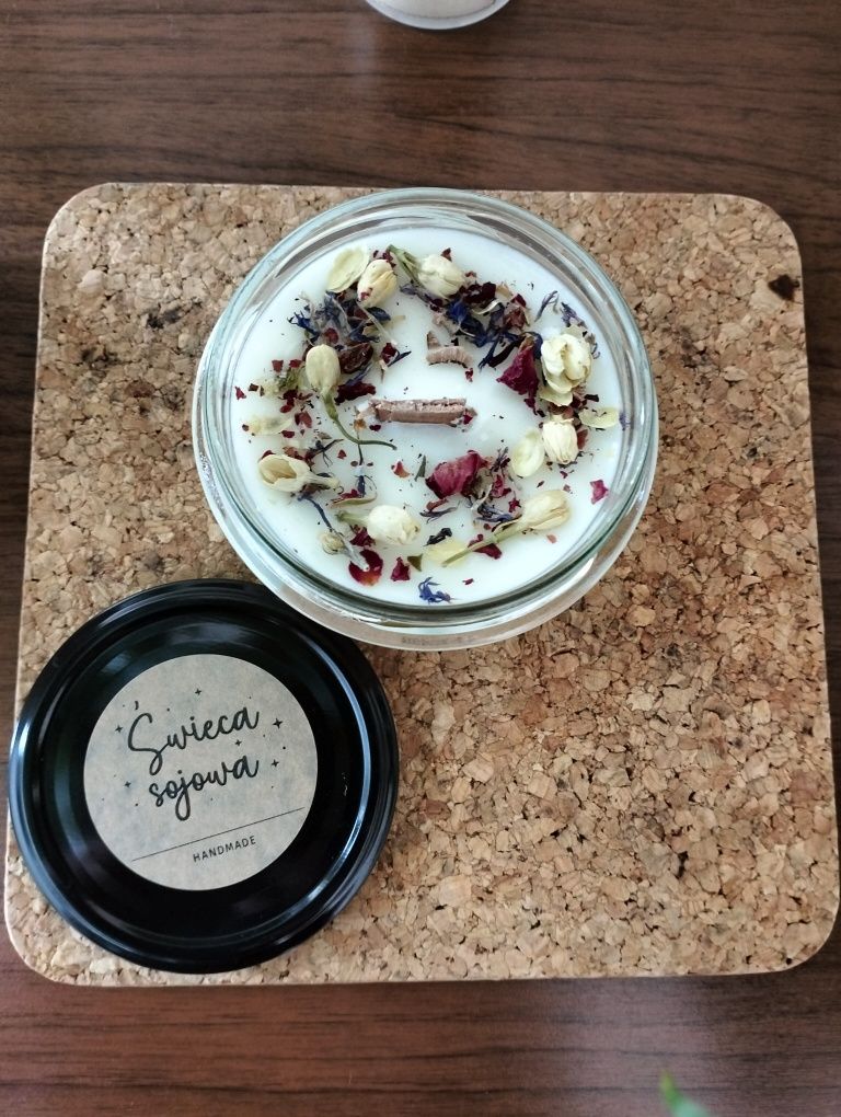 Świeca sojowa zapachowa , słoiczek 235 ml