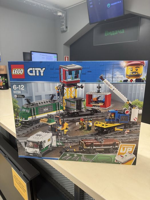 Набір Lego Вантажний потяг оригінал