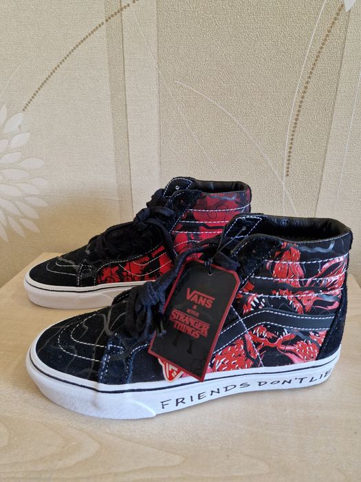 Кеды Vans Sk8-HI X Stranger Things Reissue Black/Red  р.39