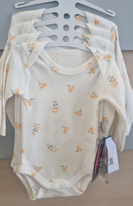 Komplet body 4 szt nowe r.62 r.68 r.74 r.80