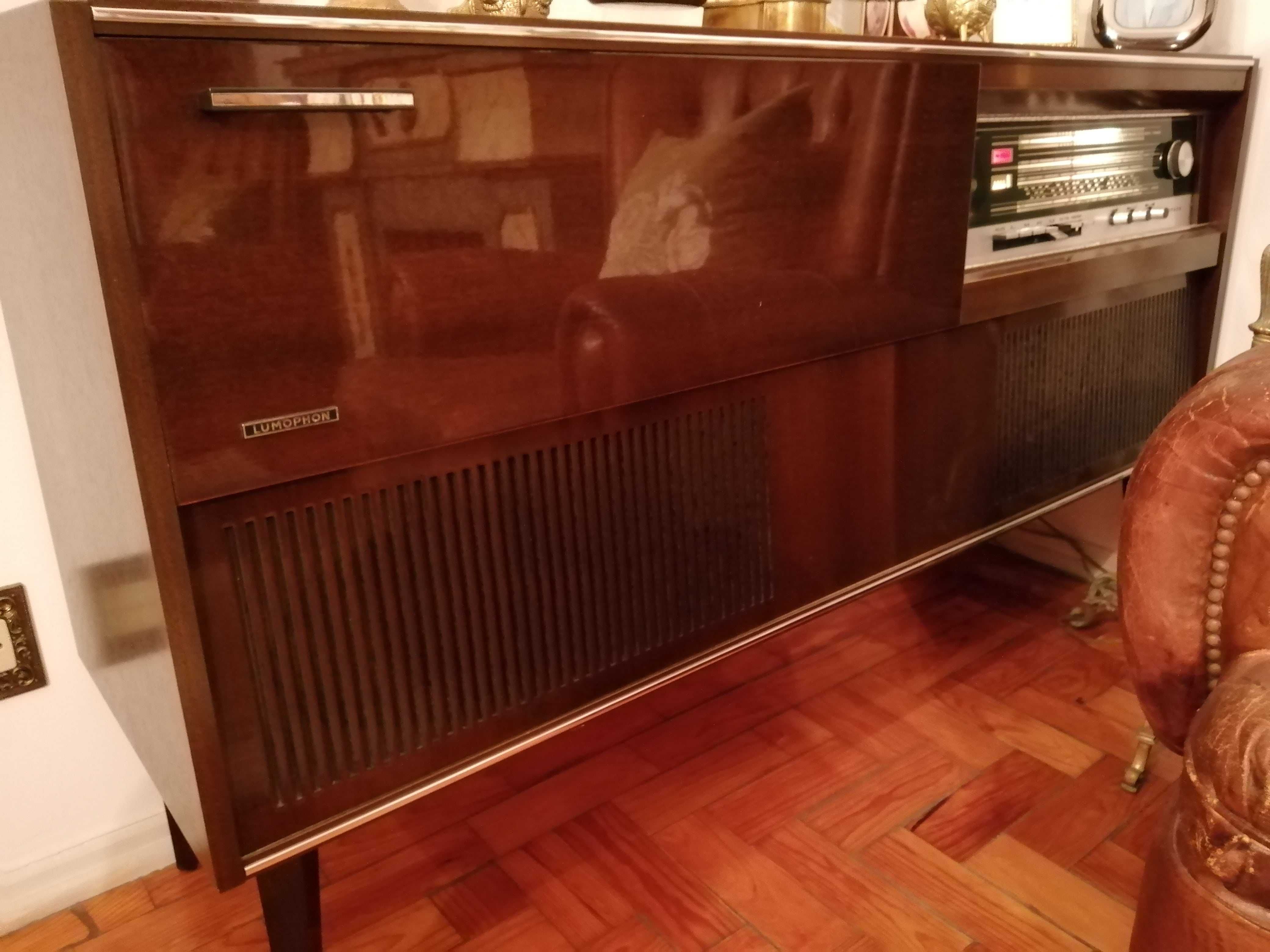 Lumophon Móvel Rádio Giradiscos (Anos 50/60)