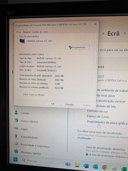 Computador Asus com processador Intel i5