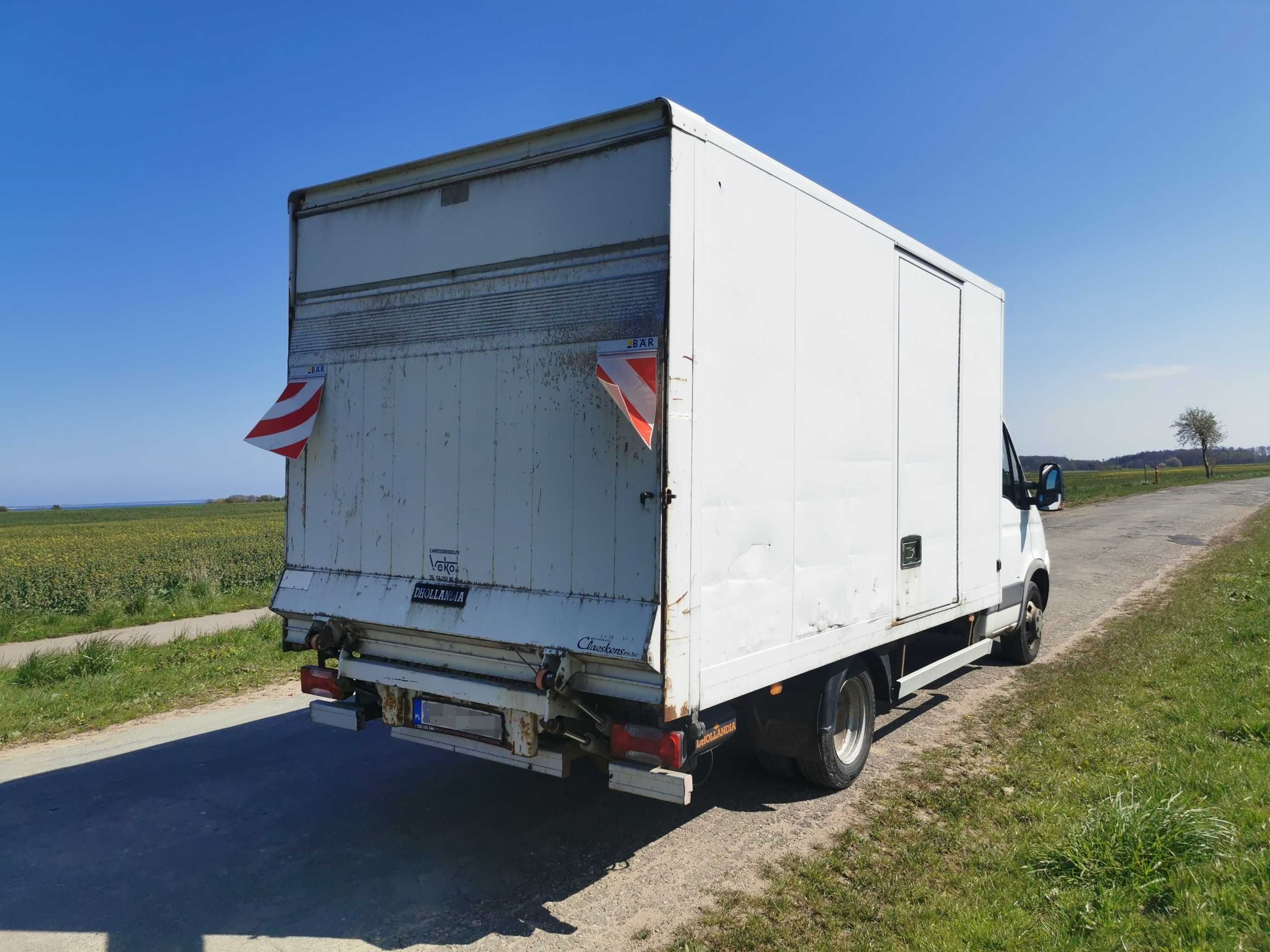 Iveco Daily 35C12 Kontener / Winda 750 kg / Koła bliźniacze