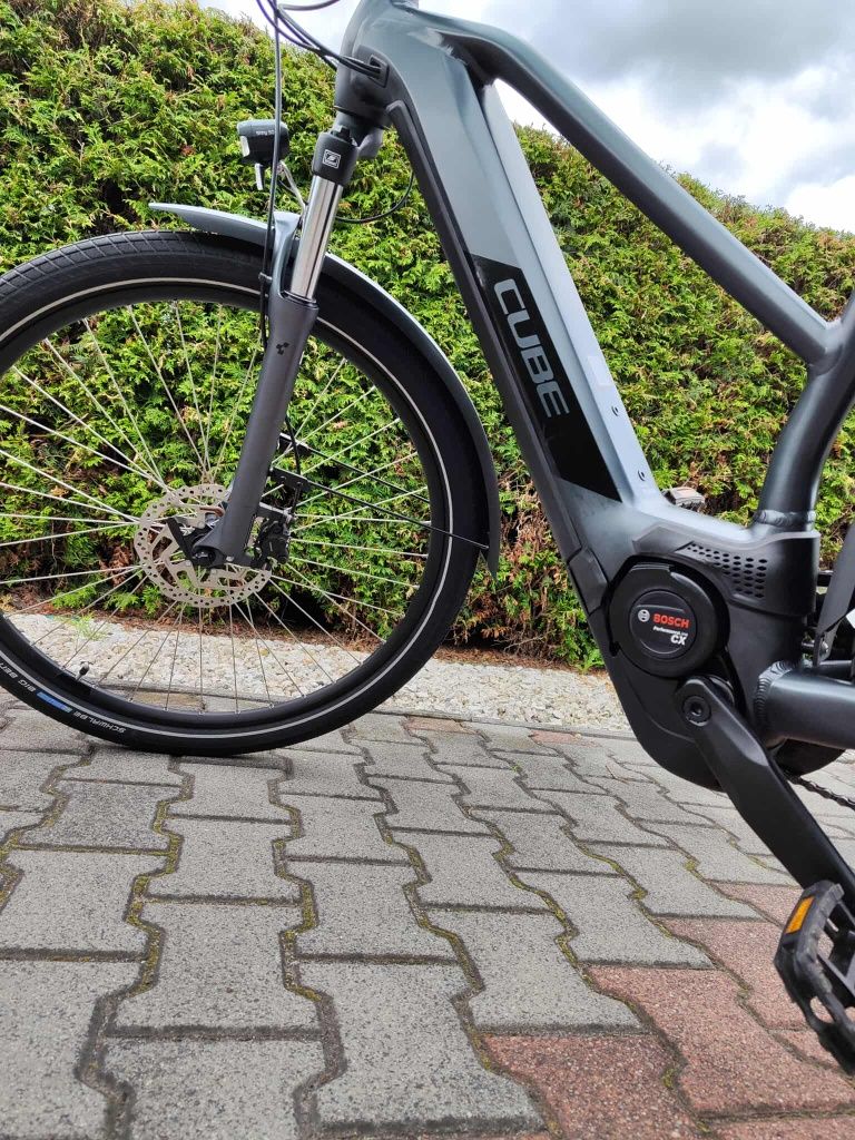 Rower elektryczny Cube Kathmandu 625 Bosch CX