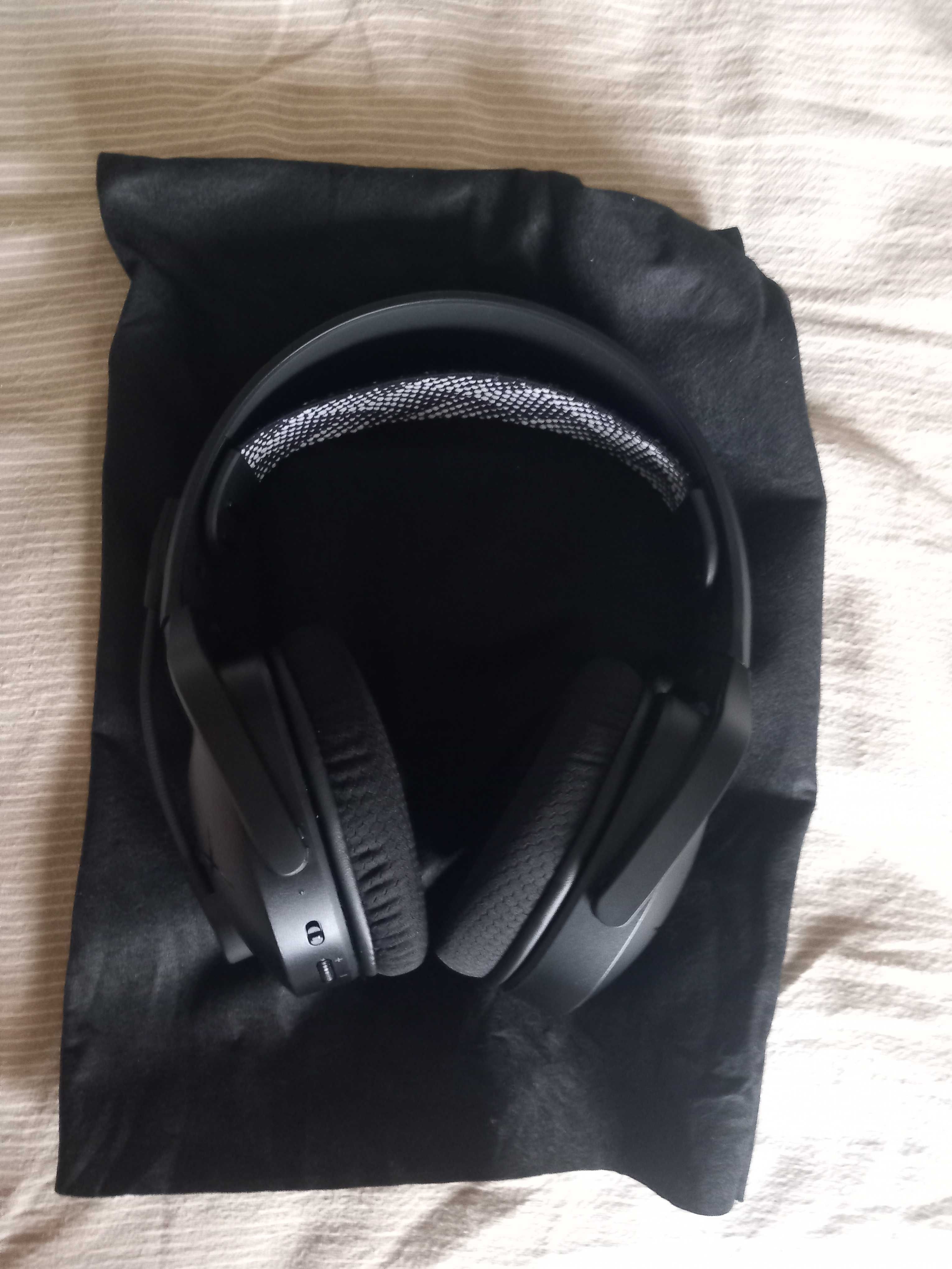Fones HyperX Cloud Jet Wireless