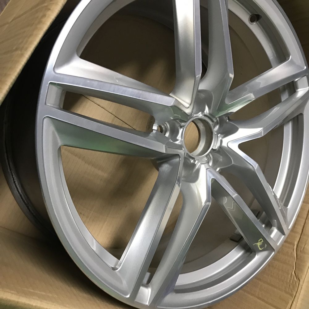 Alufelga R8 GT  5 x112 8,5 J X 19 ET 42