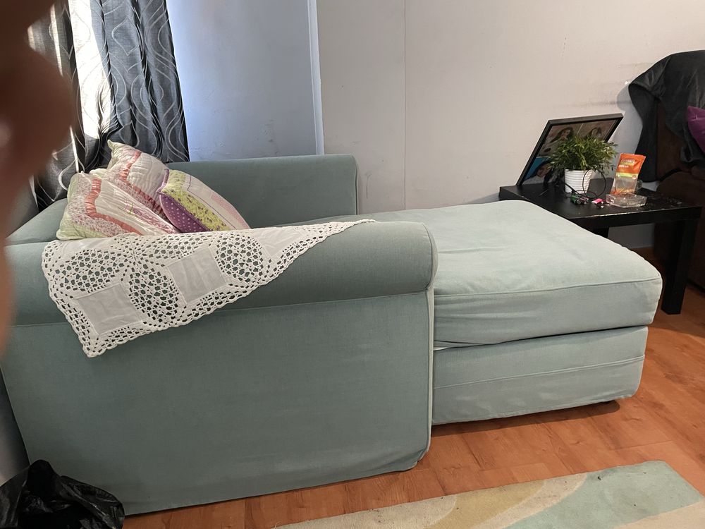 Sofá cama com arrumação