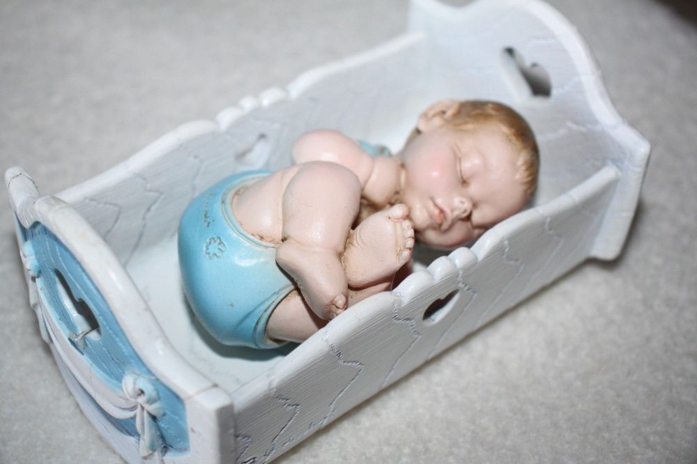 Figurka artysty LUCCHESI baby sygnowana dziecko niemowlę