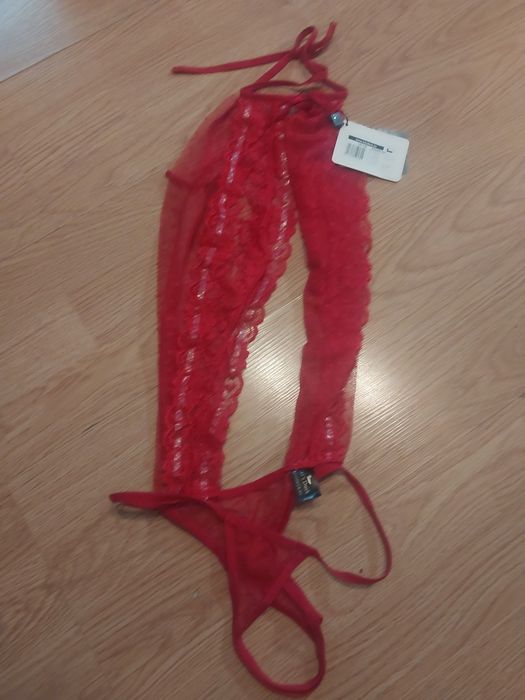 Seksowna czerwona bielizna