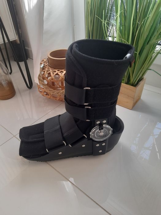 Orteza Qmed róż 42