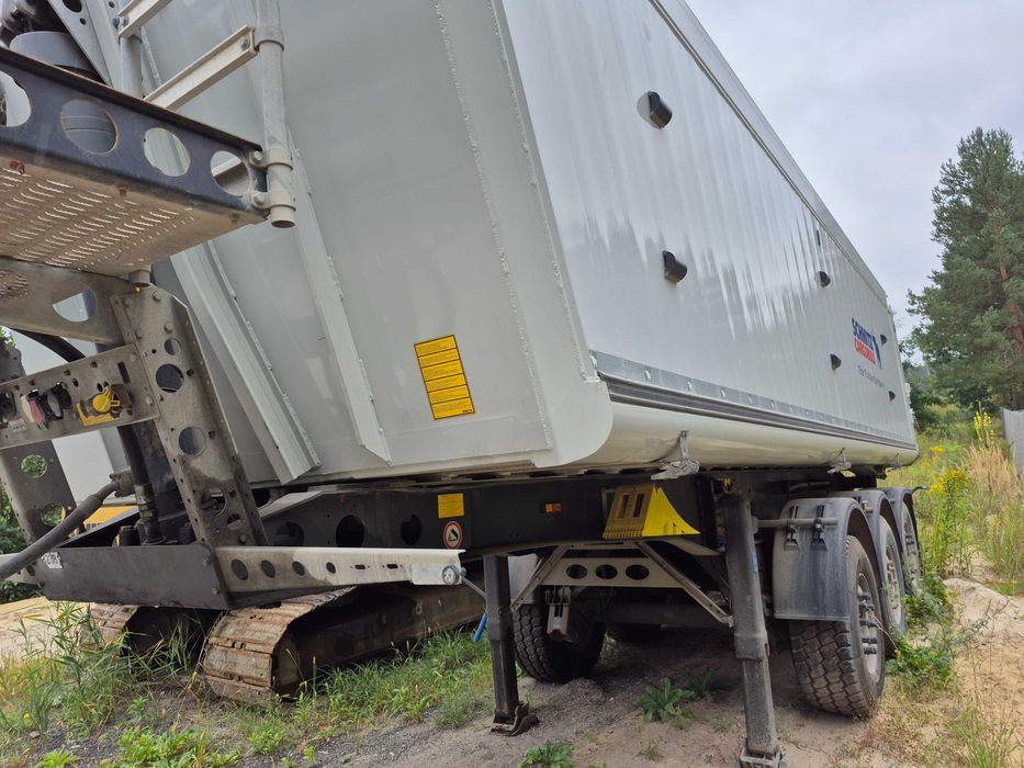 SCHMITZ CARGOBULL wywrotka 29,9 M3