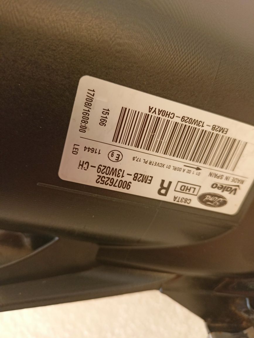 Ford S-Max MK2 lampa prawy przód prawa przednia LED 15-
