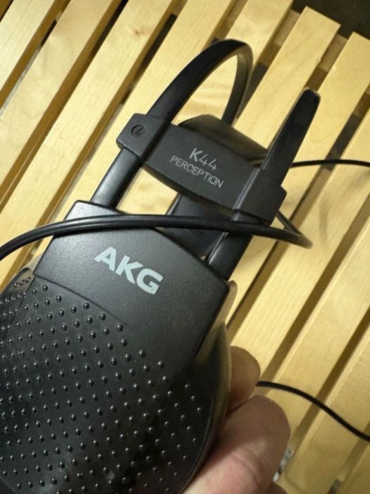 AKG K44 headphones