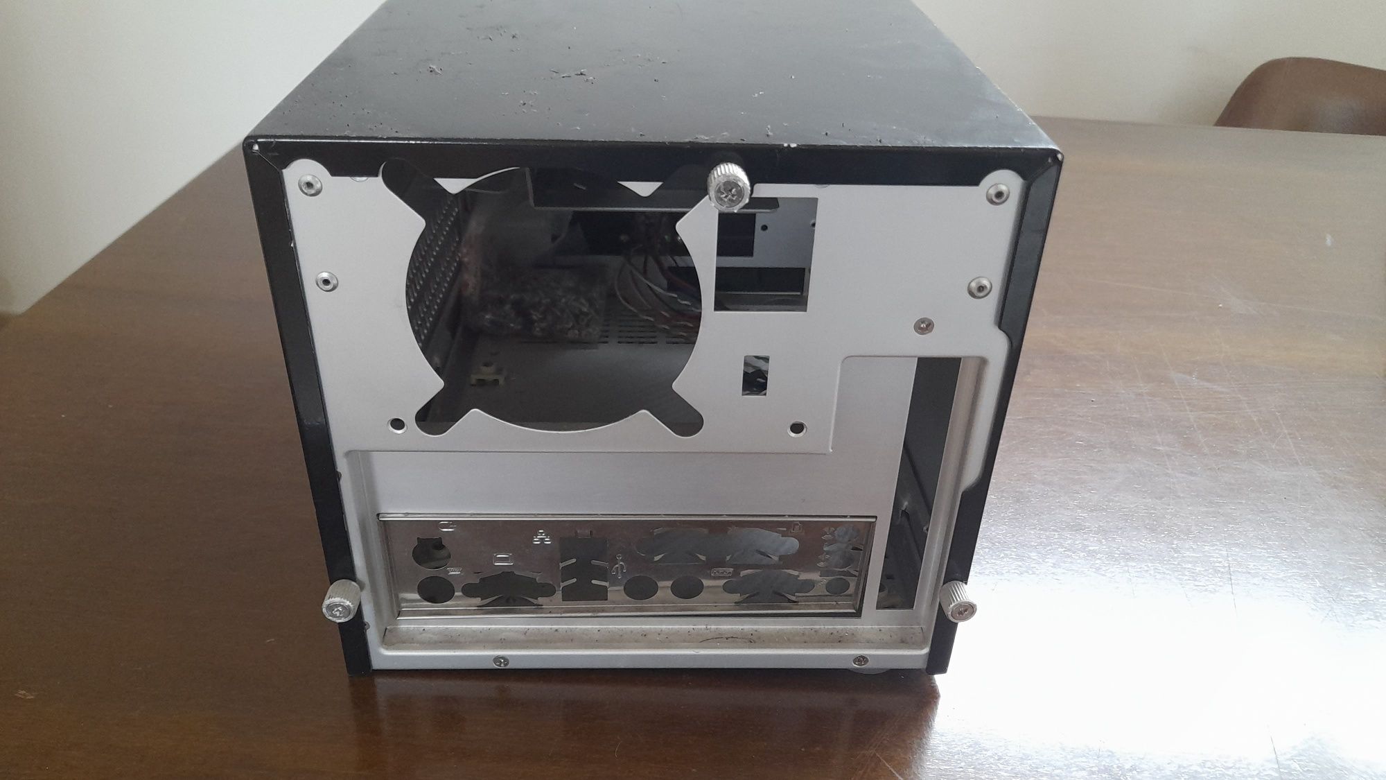 Caixa Micro Atx para PC desktop