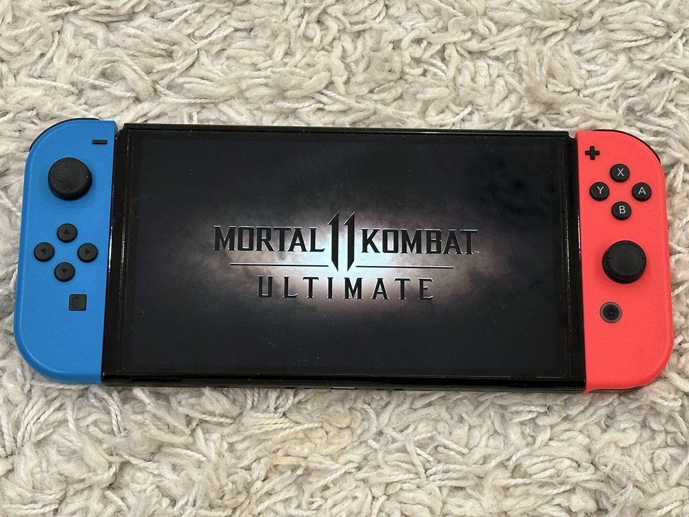 Игровая Приставка Nintendo Switch OLED (аккаунт + стекло + сумка)