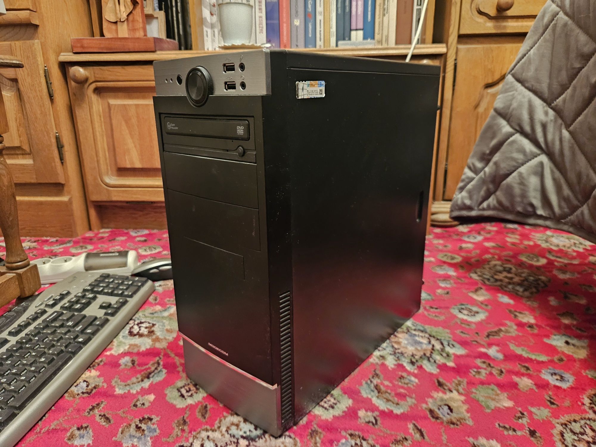 Komputer stacjonarny Pentium G3220, ddr3 1600mhz 4gb