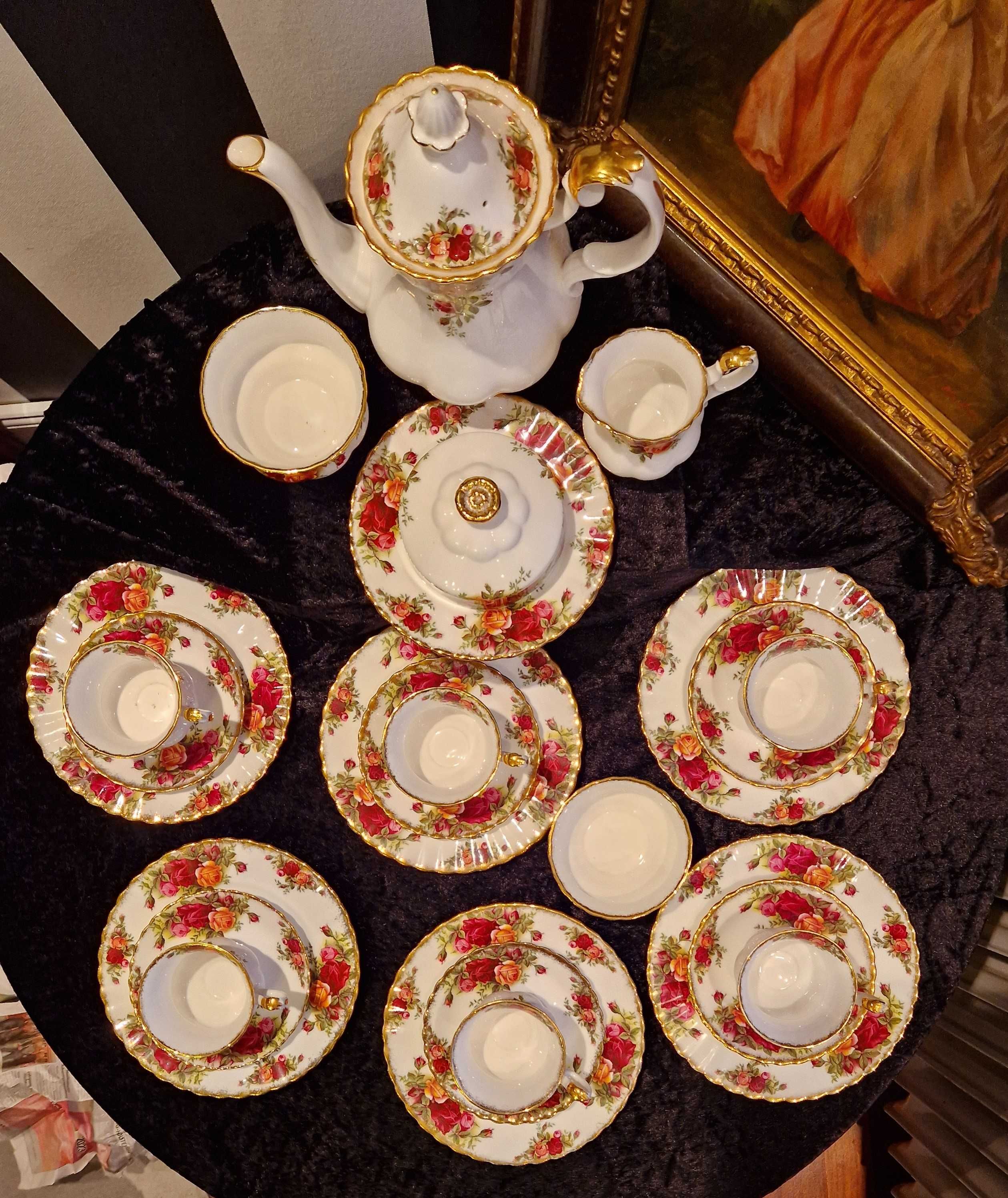 Serwis Kawowy ROYAL ALBERT Old Country Roses Bone  China