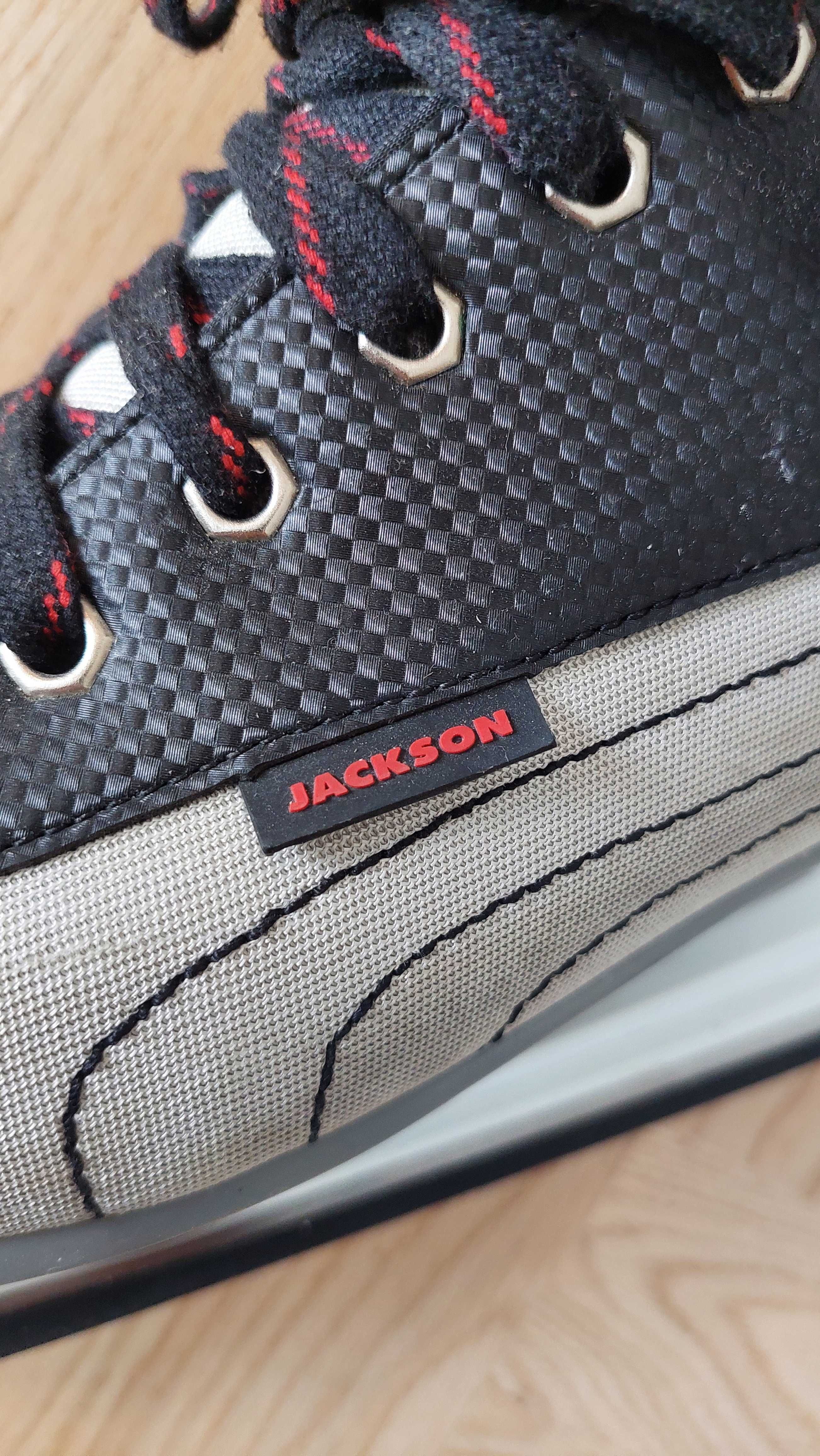 Profesjonalne łyżwy hokejowe firmy Jackson r.44-45
