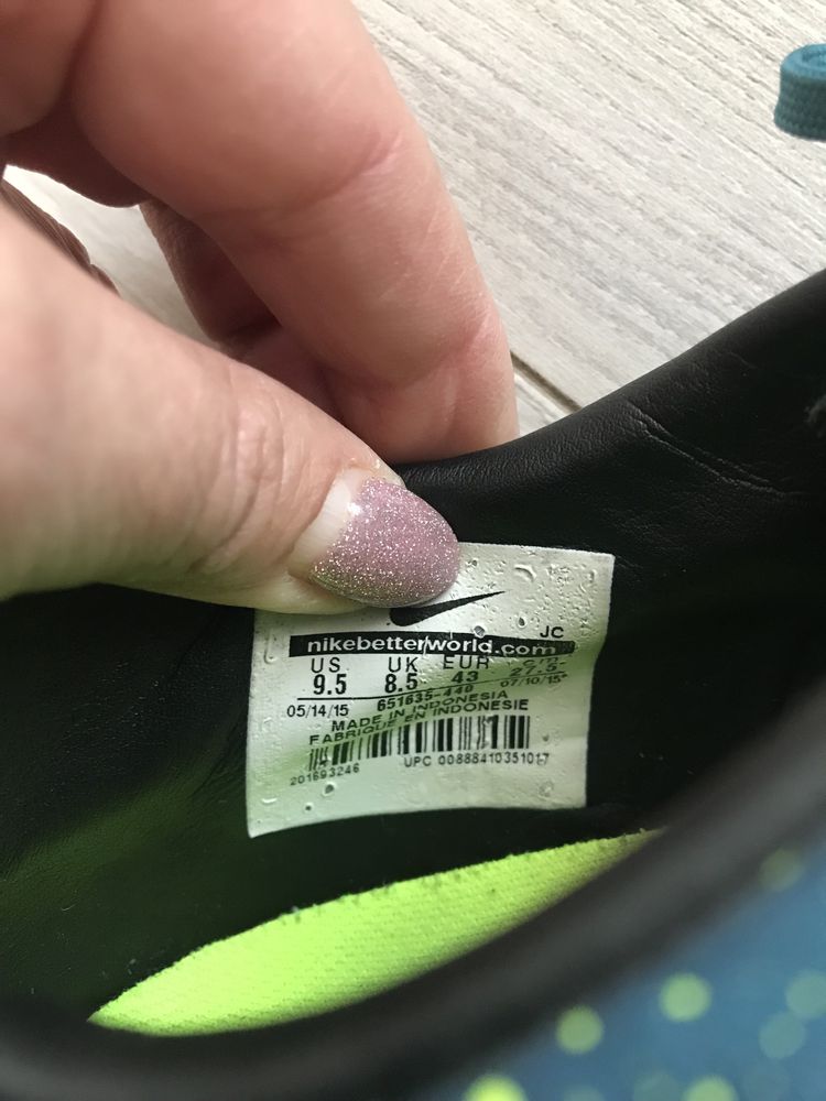 Продам сороконожки бампи nike 42 розмір