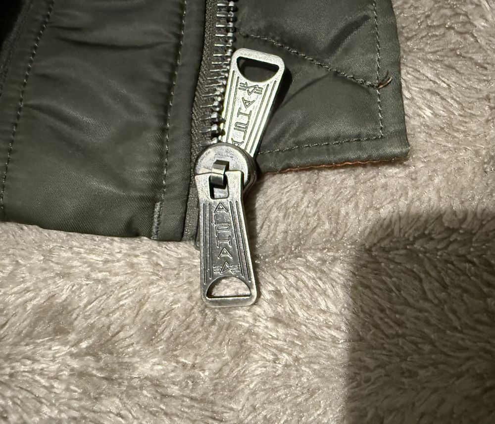 бомбер alpha industries