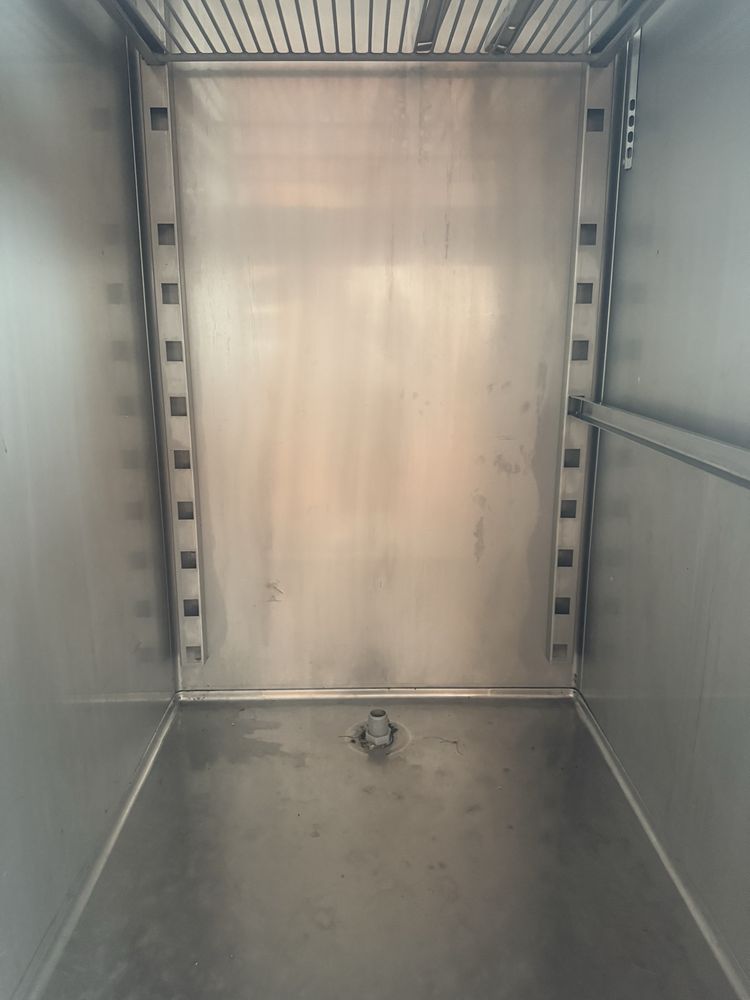 Vitrine Refrigeradora para sobremesas ou vinhos  FAGOR como nova