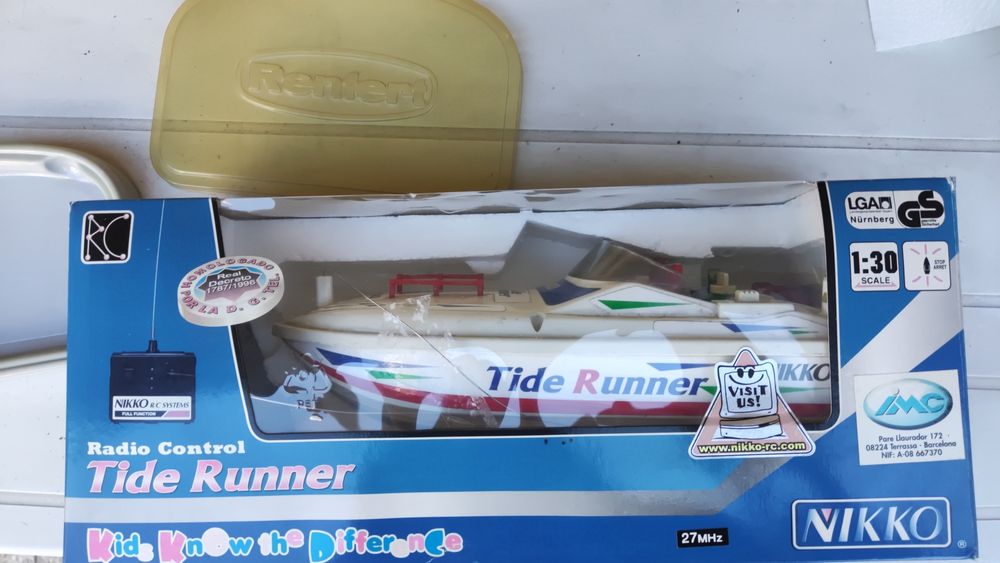 Barco telecomandado vintage Niko tide runner