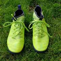 Buty piłkarskie typu Turfy marki Kipsta, rozmiar 38