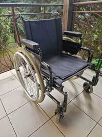 Sprzedam dwa wózki inwalidzkie i balkon