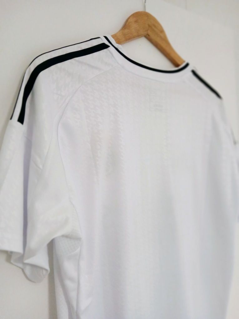 Camisola Real Madrid Oficial - Branca, Tamanho L