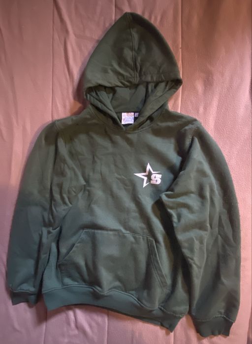 Swea verde com estrela